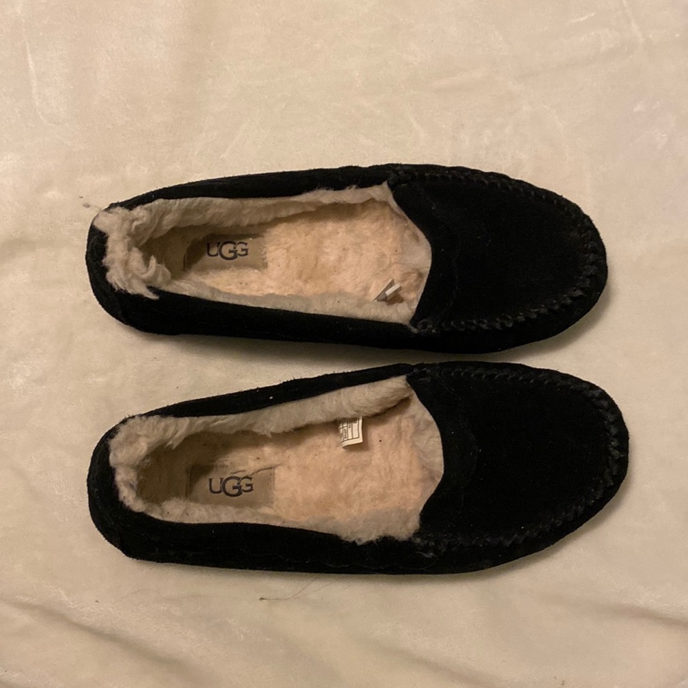 Ugh women black shoe